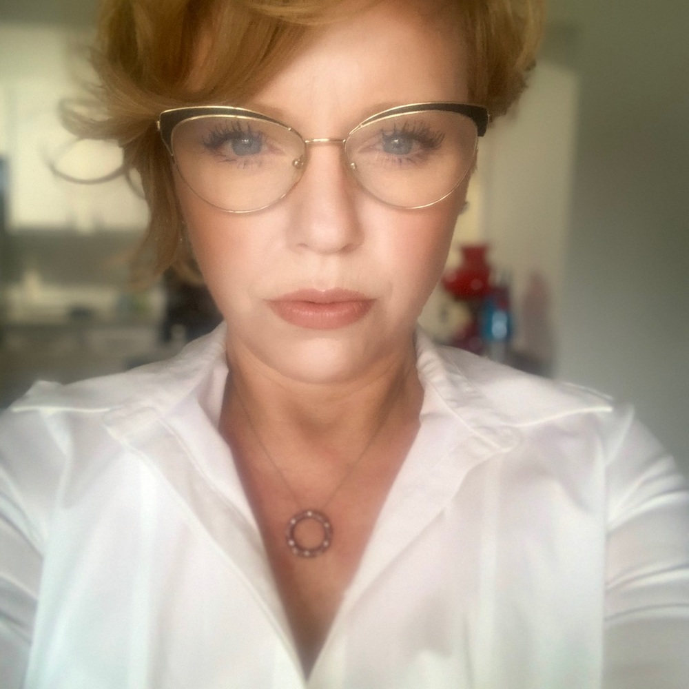 Meet your Posher, Kelly